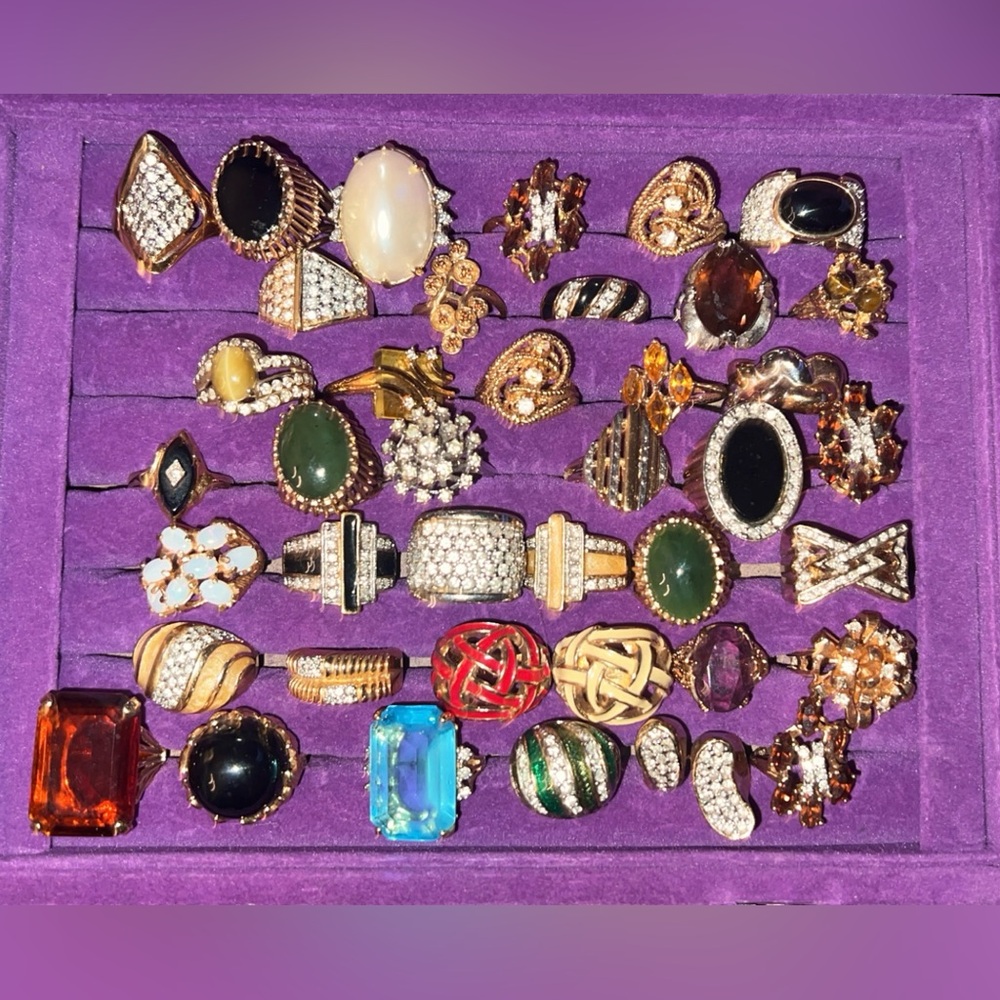 40 gorgeous estate rings! Various sizes 5-8